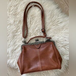 Vintage Inspired Brown Kiss Lock Handbag
